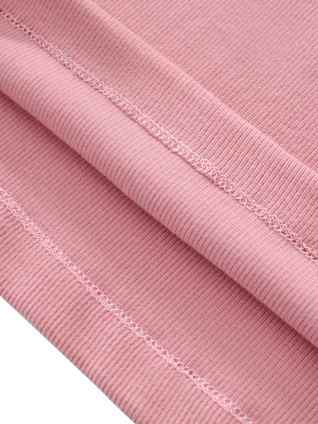 T-shirt essentiel à col montant et coupe ajustée